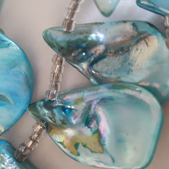 3/25$ 10 pcs Shell Beads with Hole for Beading & Jewelry Projects - Picture 5 of 9